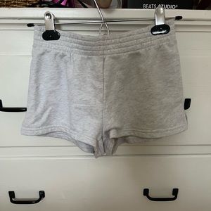 Aritzia TNA shorts 2XS
